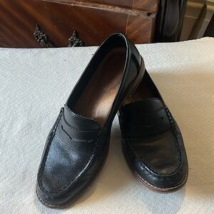 Sperry’s size 6 Seaport Penny loafers